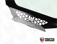 Maverick "R" Vented Glass Windshield with Wipers