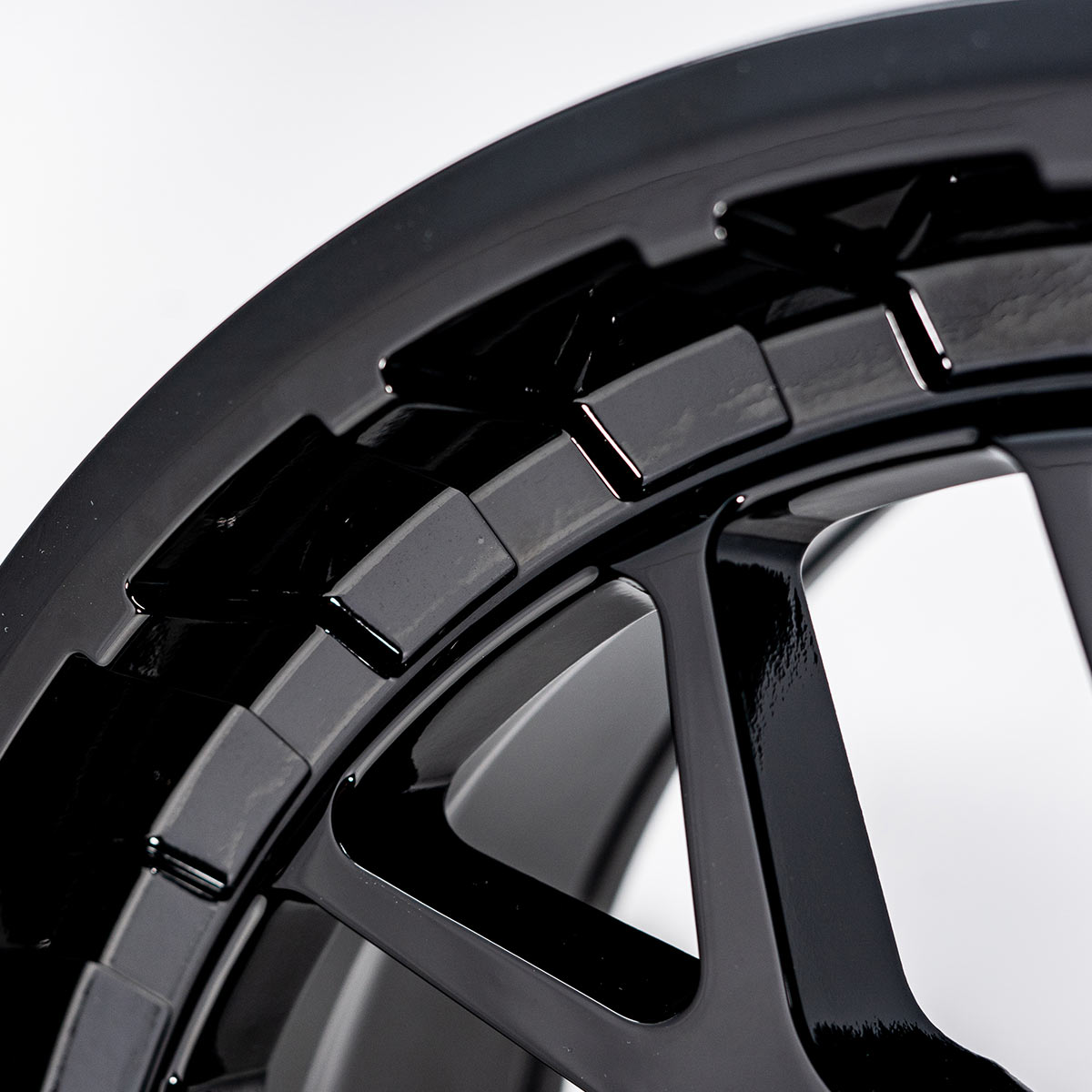 V03 UTV Wheel - Valor Offroad